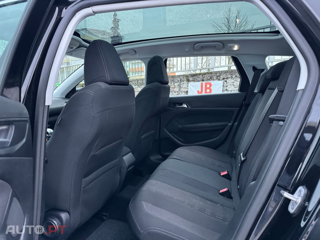 Peugeot 308 SW 1.6 BlueHDi Allure J17