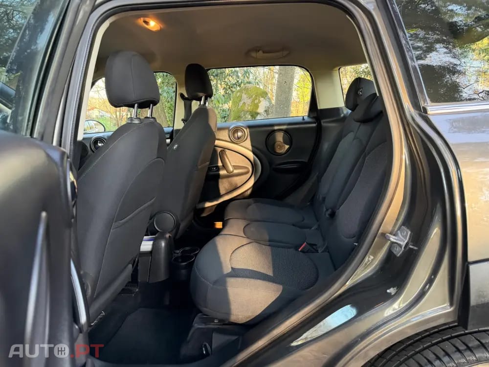 MINI Countryman One D