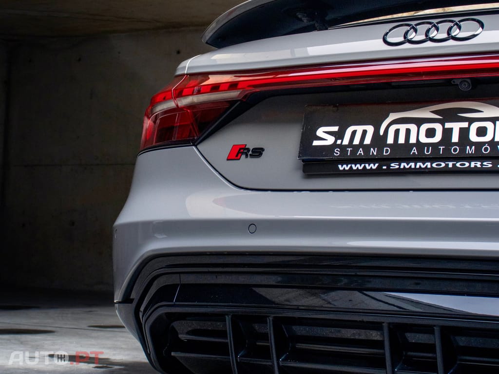 Audi RS E-Tron GT quattro
