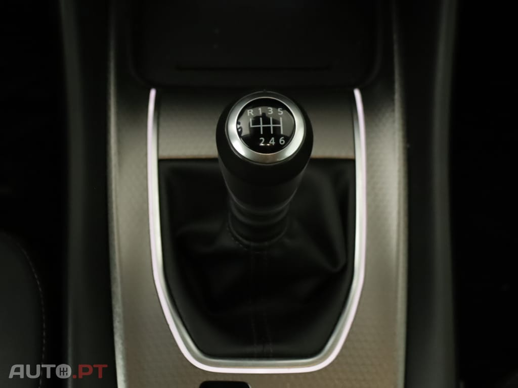 Nissan Qashqai Qashqai 1.3 DIG-T N-Connecta LED Xtronic