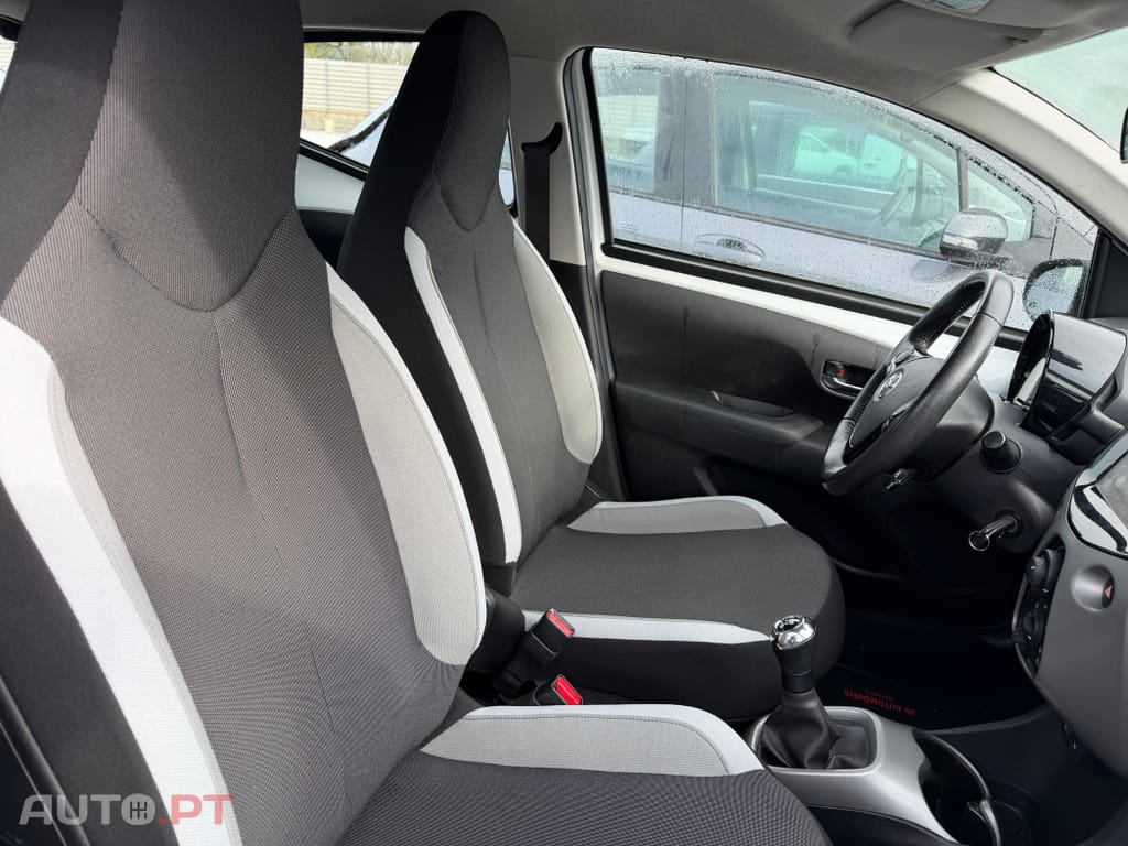 Toyota Aygo 1.0 X-Play+AC+X-Touch