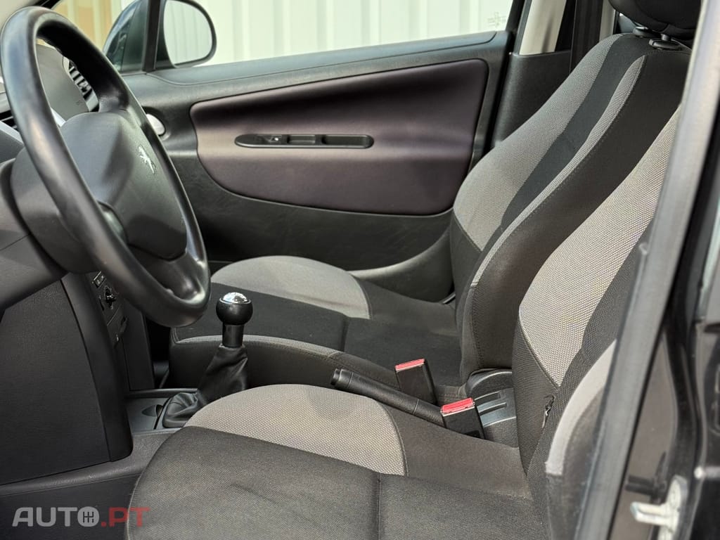 Peugeot 207 1.4 HDi Premium