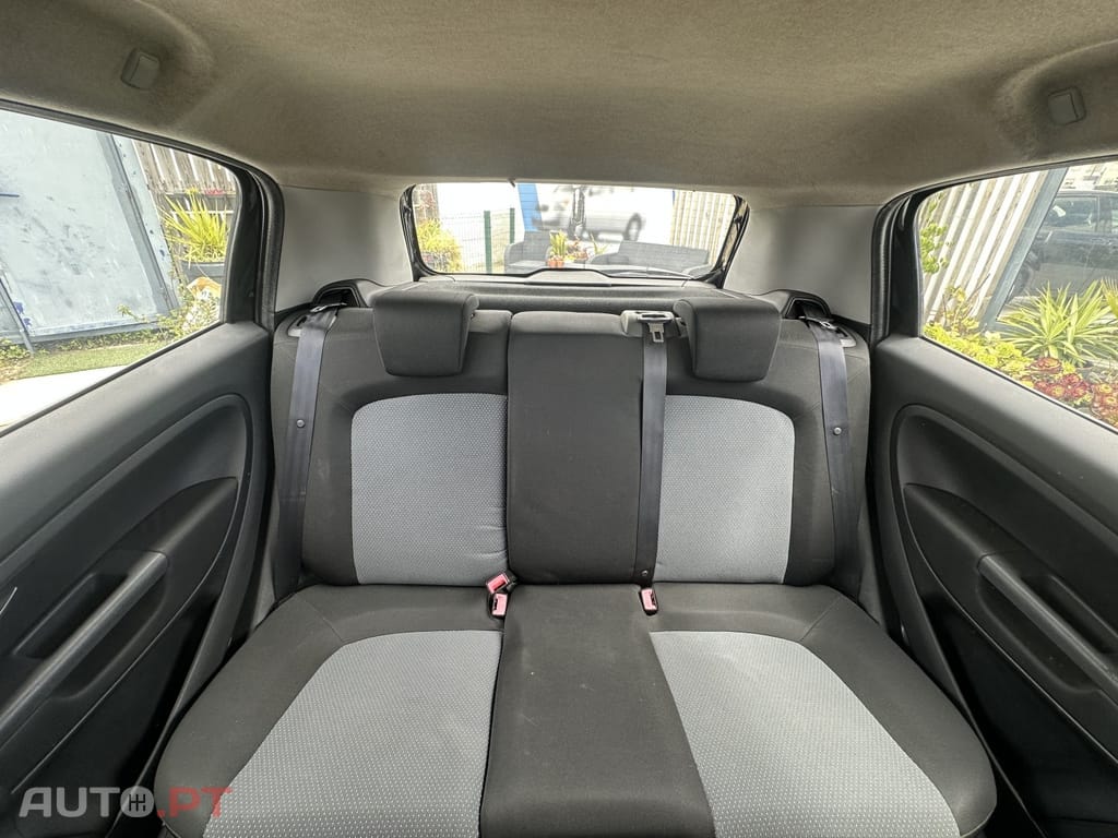 Fiat Punto 5p 1.4 8v