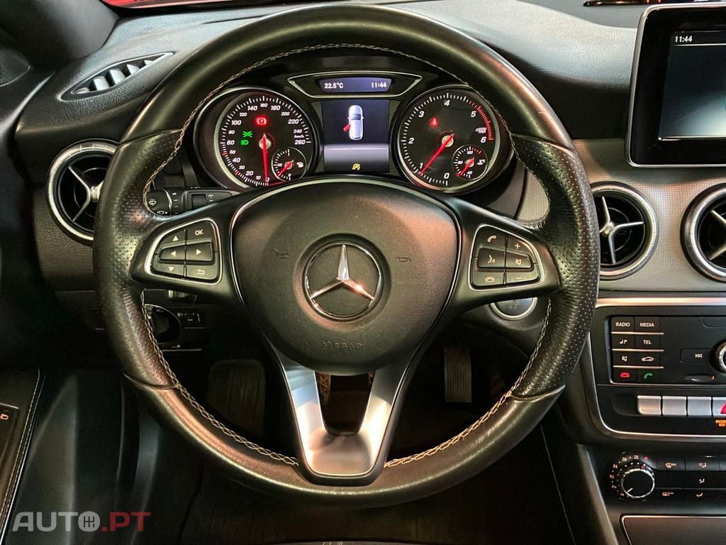 Mercedes-Benz CLA 180 d Shooting Brake Urban