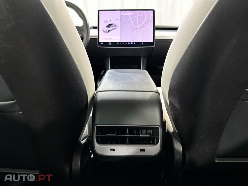 Tesla Model 3 Long-Range Dual Motor AWD