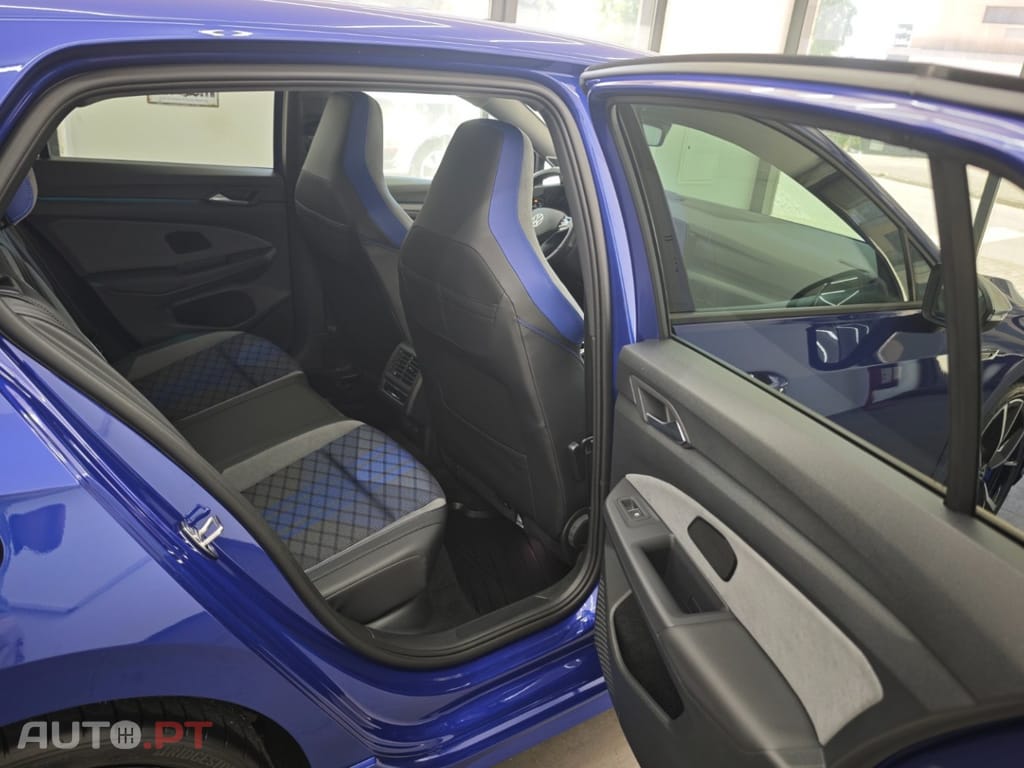 Volkswagen Golf 2.0 TSI R DSG