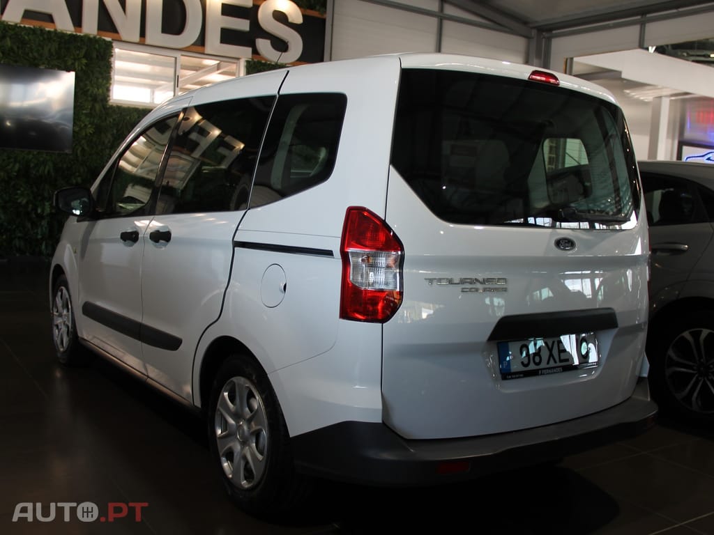 Ford Tourneo 5 LUGARES