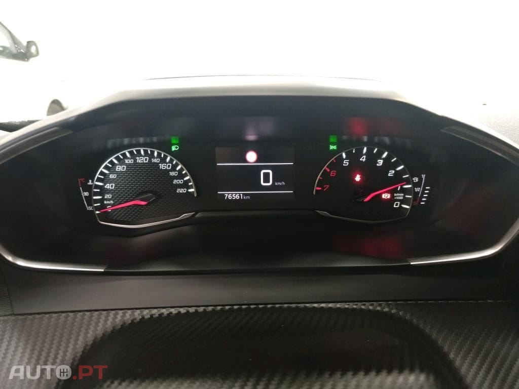 Peugeot 2008 1.2 PureTech Allure