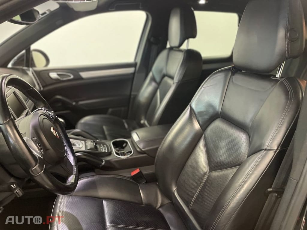 Porsche Cayenne S Hybrid