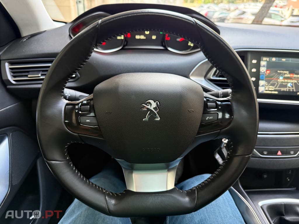 Peugeot 308 1.6 e-HDi Allure J18