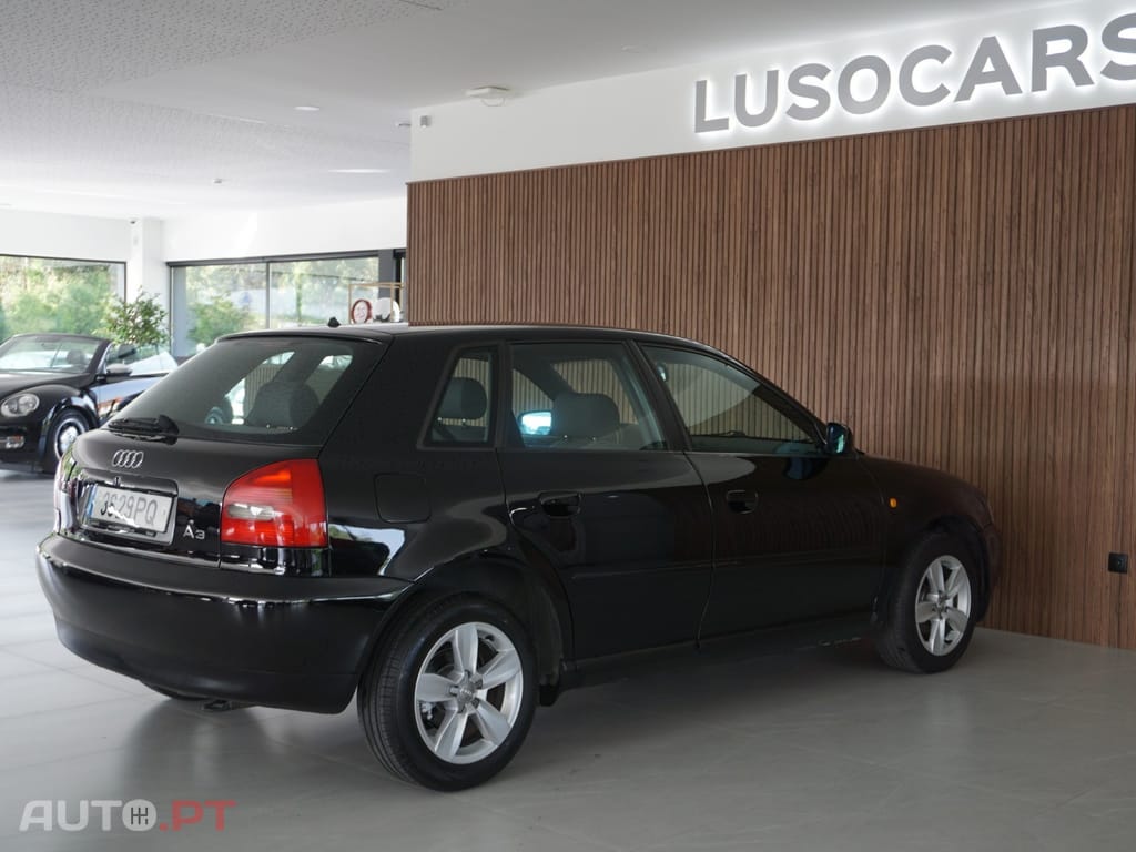 Audi A3 Sportback 1.6 Ambiente