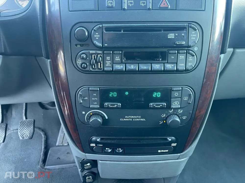 Chrysler Voyager 2.5 CRD LX