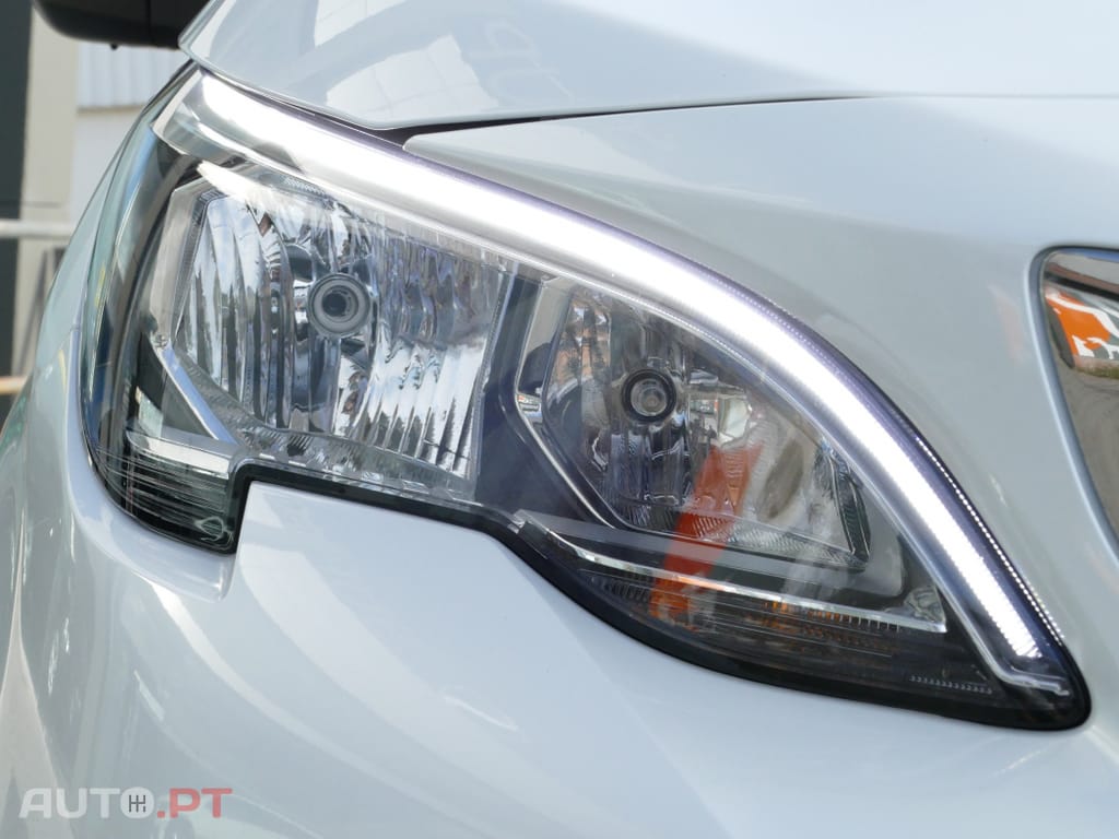 Peugeot 3008 1.6 Hybrid Allure e-EAT8