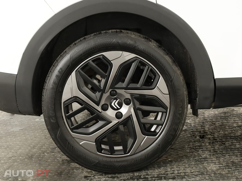 Citroen C4 C4 1.2 PureTech Plus EAT8