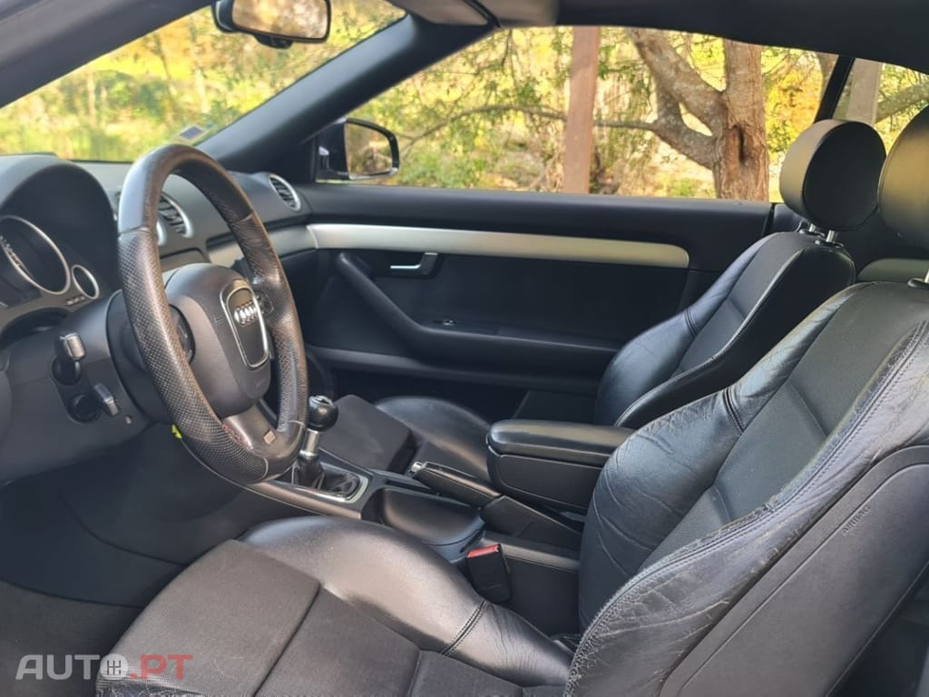 Audi A4 Cabrio 2.0 TDi S-line