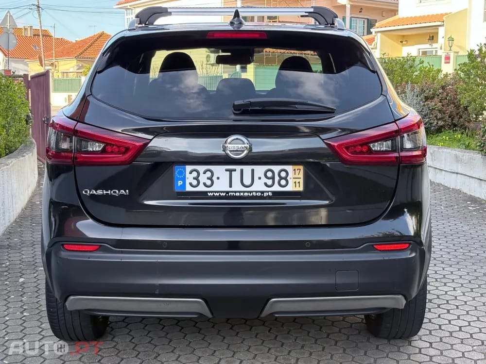 Nissan Qashqai 1.2 DIG-T N-Connecta 18