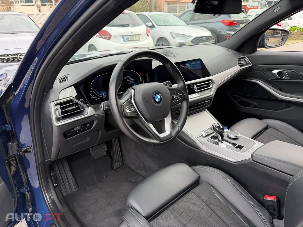 BMW 320 e Line Sport Auto