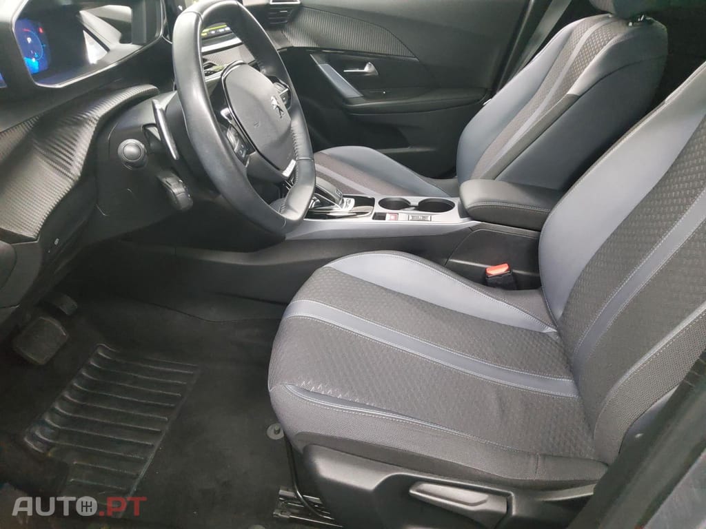 Peugeot 2008 1.5 BlueHDi Allure