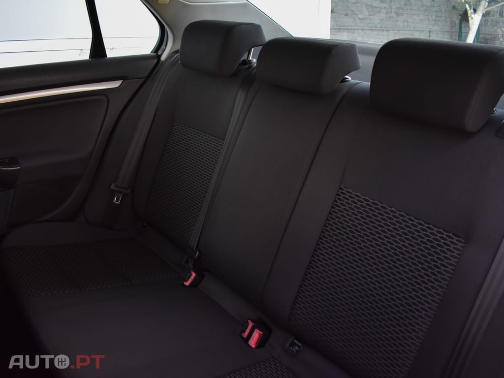 Volkswagen Jetta 1.6 TDi