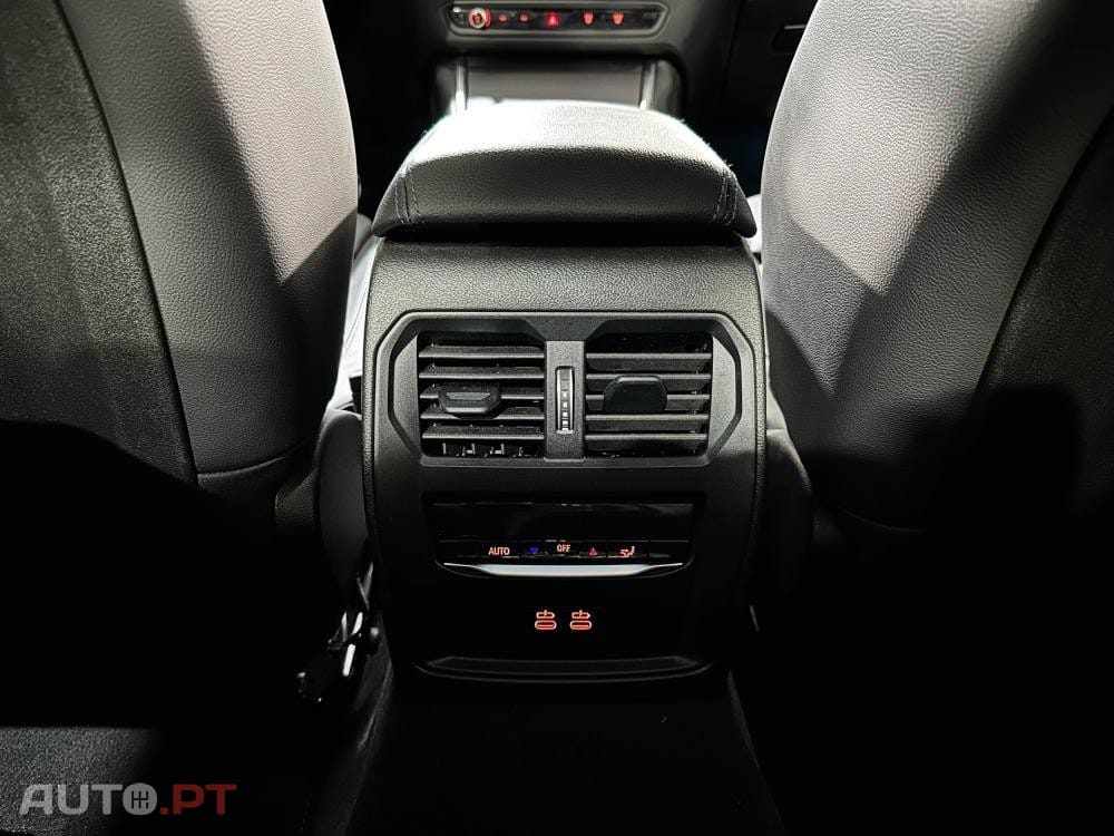 BMW 330 e Pack Desportivo M Auto