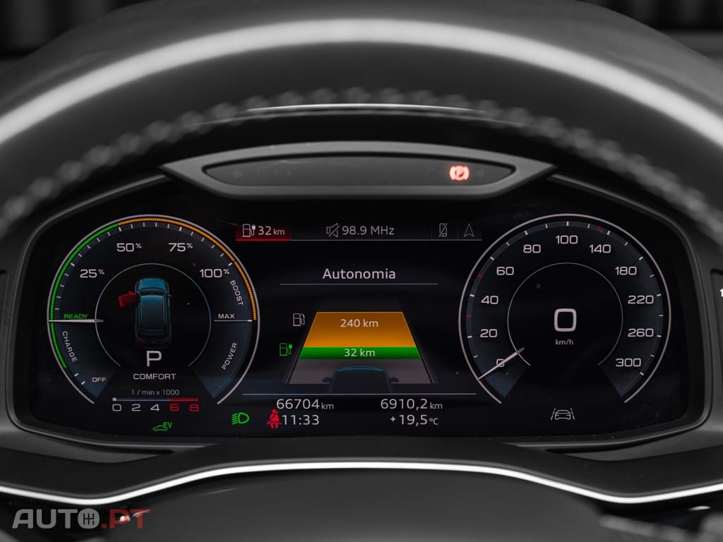 Audi Q7 55 TFSIe quattro S line Tiptronic