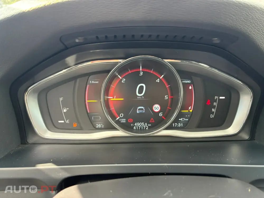 Volvo V60 2.4 D6 R-Design Momentum AWD Phev