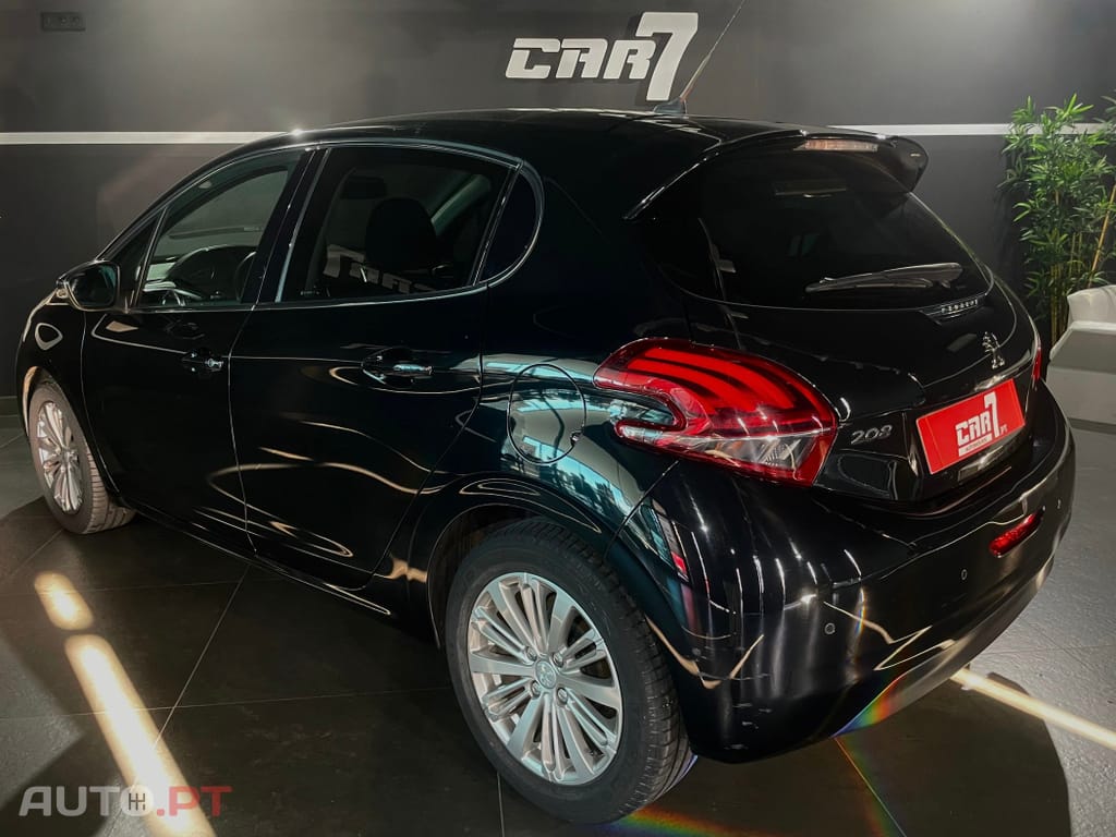Peugeot 208 PureTech 82 Start & Stop Allure