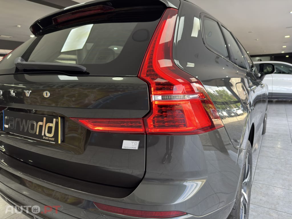 Volvo XC60 2.0 T8 PHEV R-Design AWD