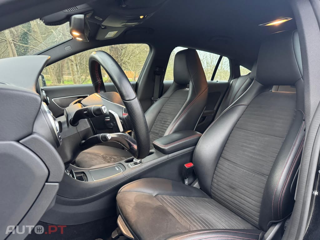 Mercedes-Benz CLA 180 7G-DCT AMG Line