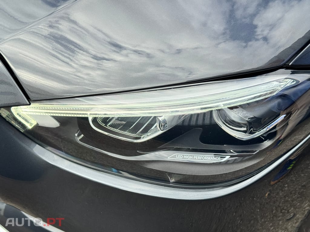 Mercedes-Benz C 300 e St Híbrido/Plug-In EQ AMG Line
