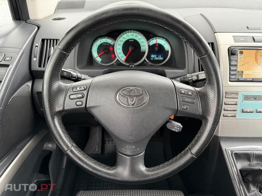 Toyota Corolla Verso 2.2 D-4D High Pack