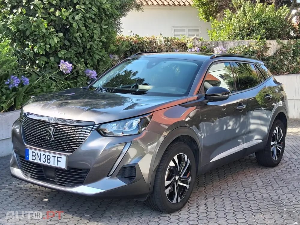 Peugeot 2008 1.2 PureTech Allure EAT8