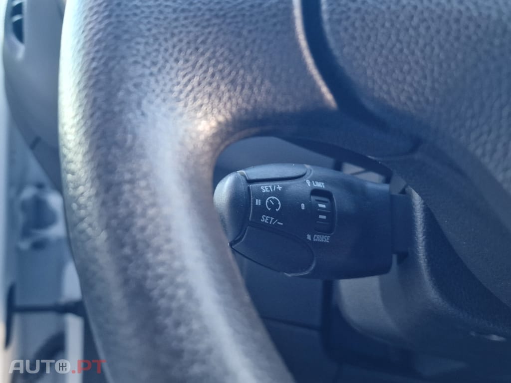 Peugeot Partner 1.6 HDI 3LUG GPS PREMIUIM (FULL EXTRAS)