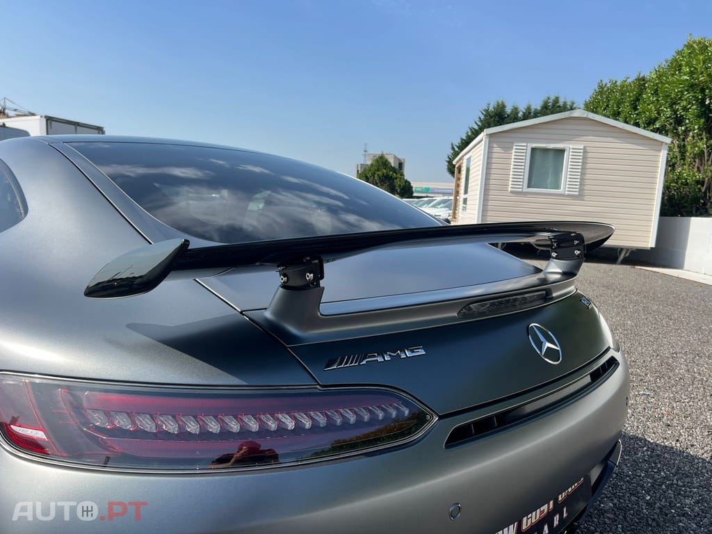 Mercedes-Benz AMG GT R