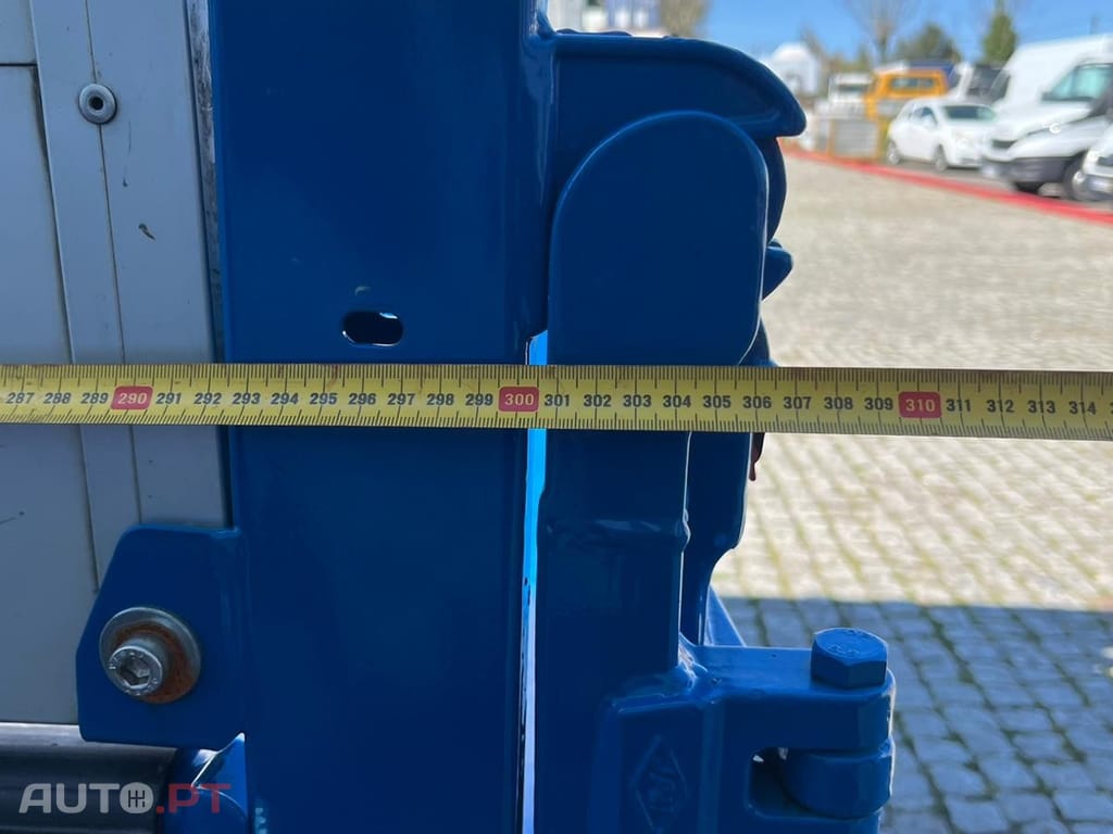 Mitsubishi Canter BASCULANTE