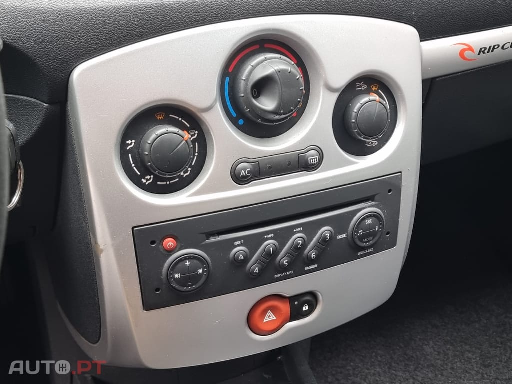 Renault Clio 1.2 16V Rip Curl