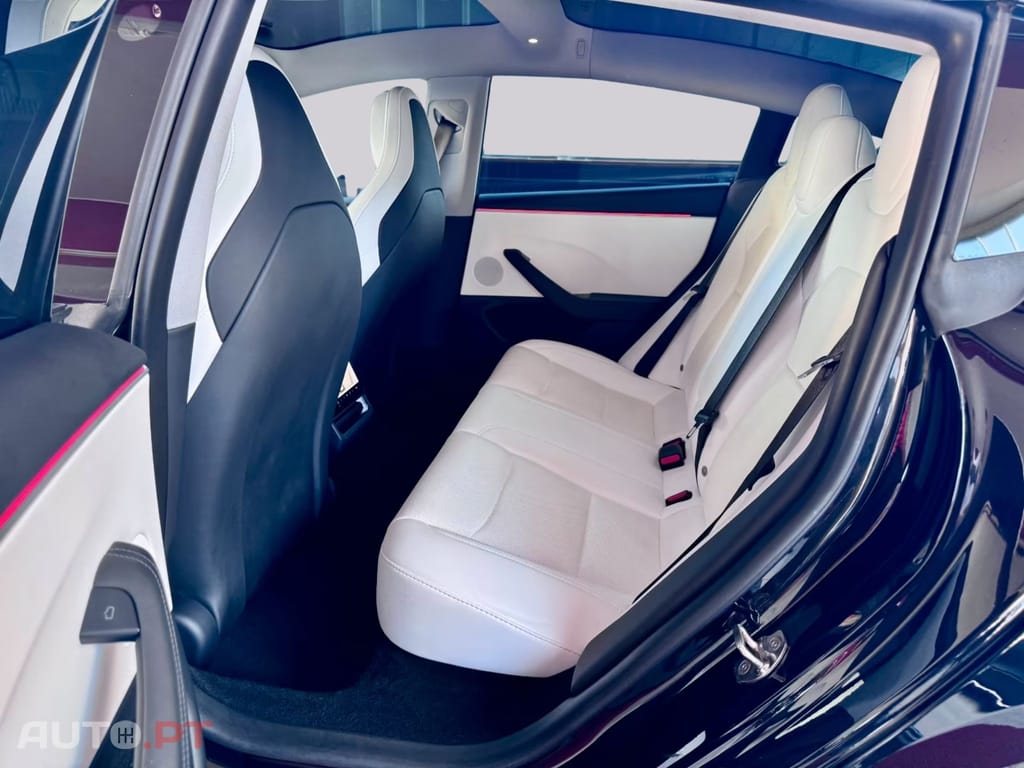 Tesla Model 3 Performance Dual AWD I.V.A DEDUTIVEL