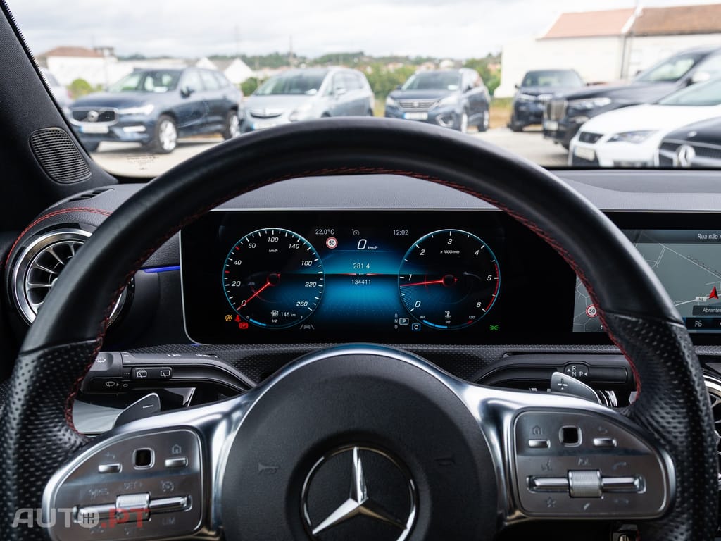 Mercedes-Benz CLA 220 d Shooting Brake AMG Line Aut.
