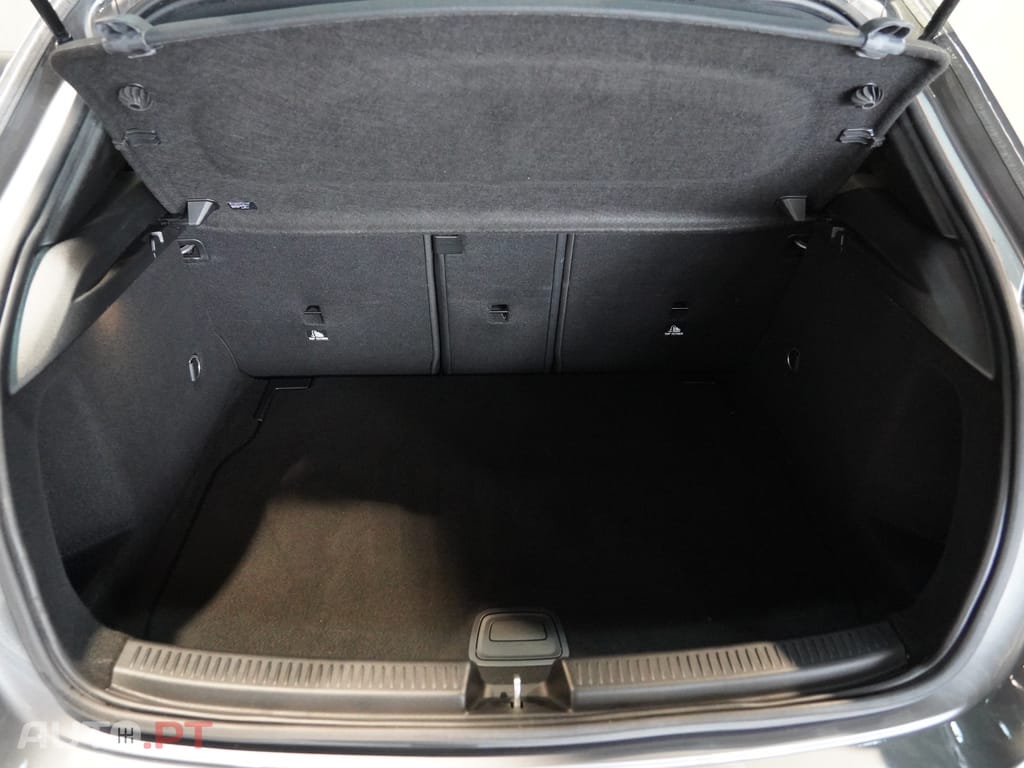 Mercedes-Benz A 180 Progressive