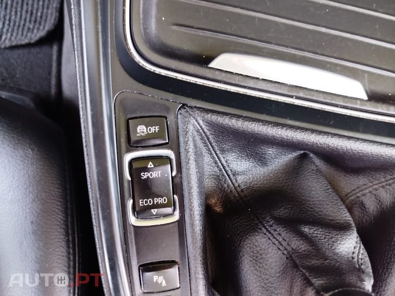 BMW 320 d Touring EfficientDynamics Line Modern