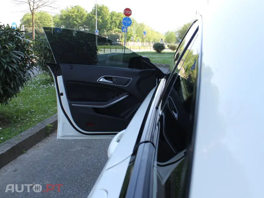 Mercedes-Benz CLA 200 d Shooting Brake AMG Line