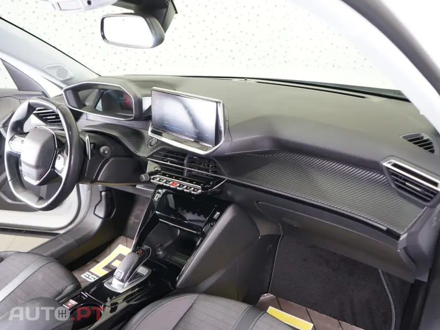 Peugeot 2008 1.2 PureTech Allure Pack EAT8