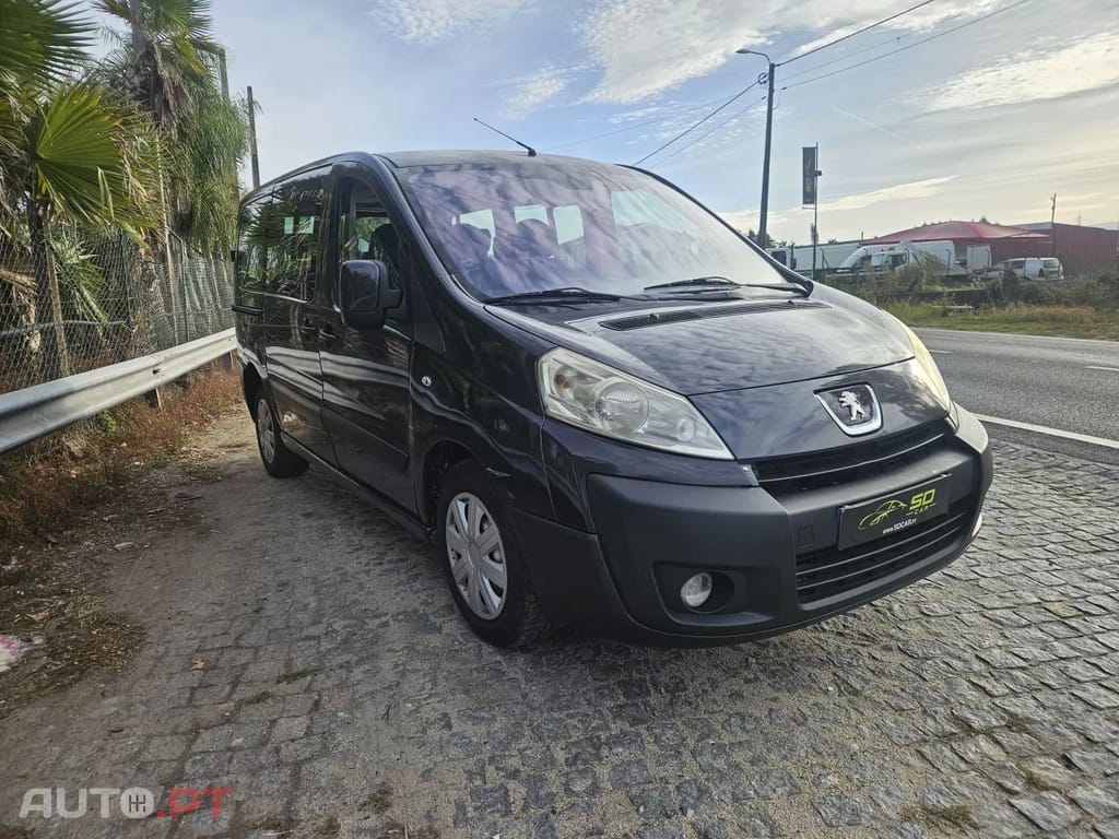 Peugeot E-Expert 9 lugares