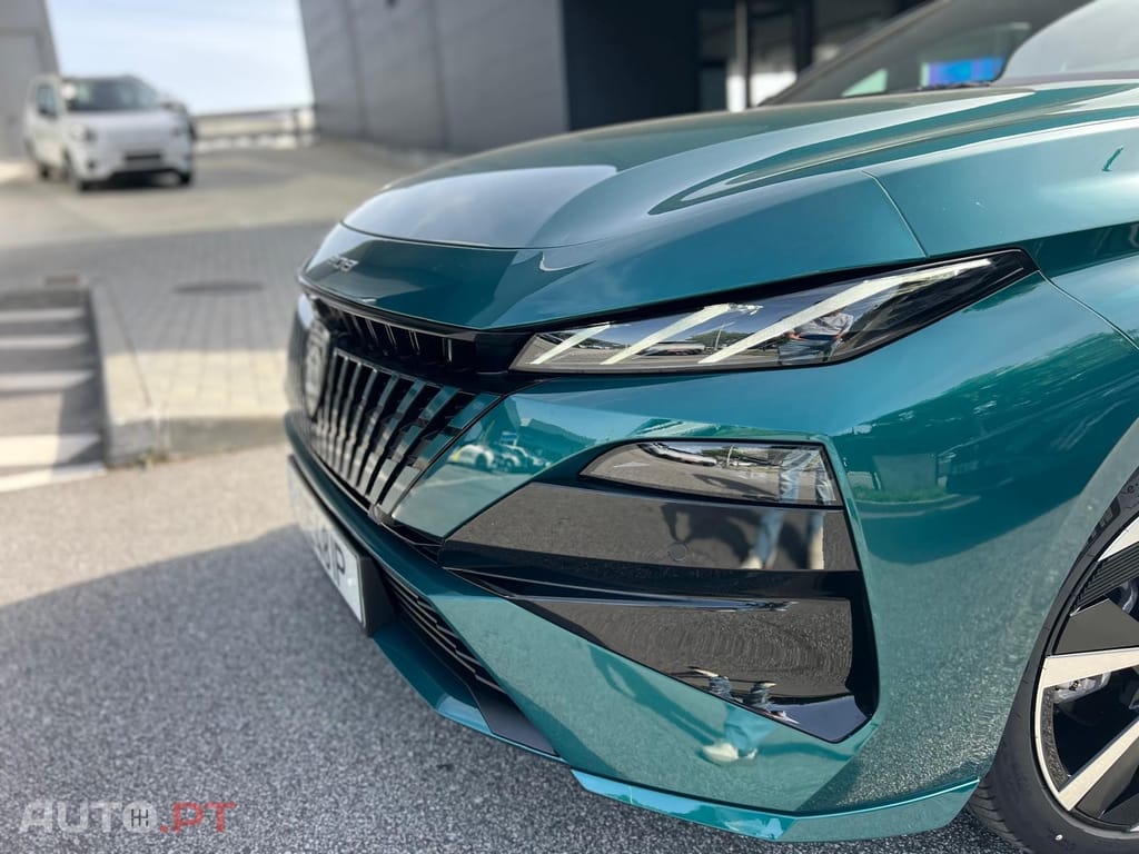 Peugeot E-308 54 kWh GT