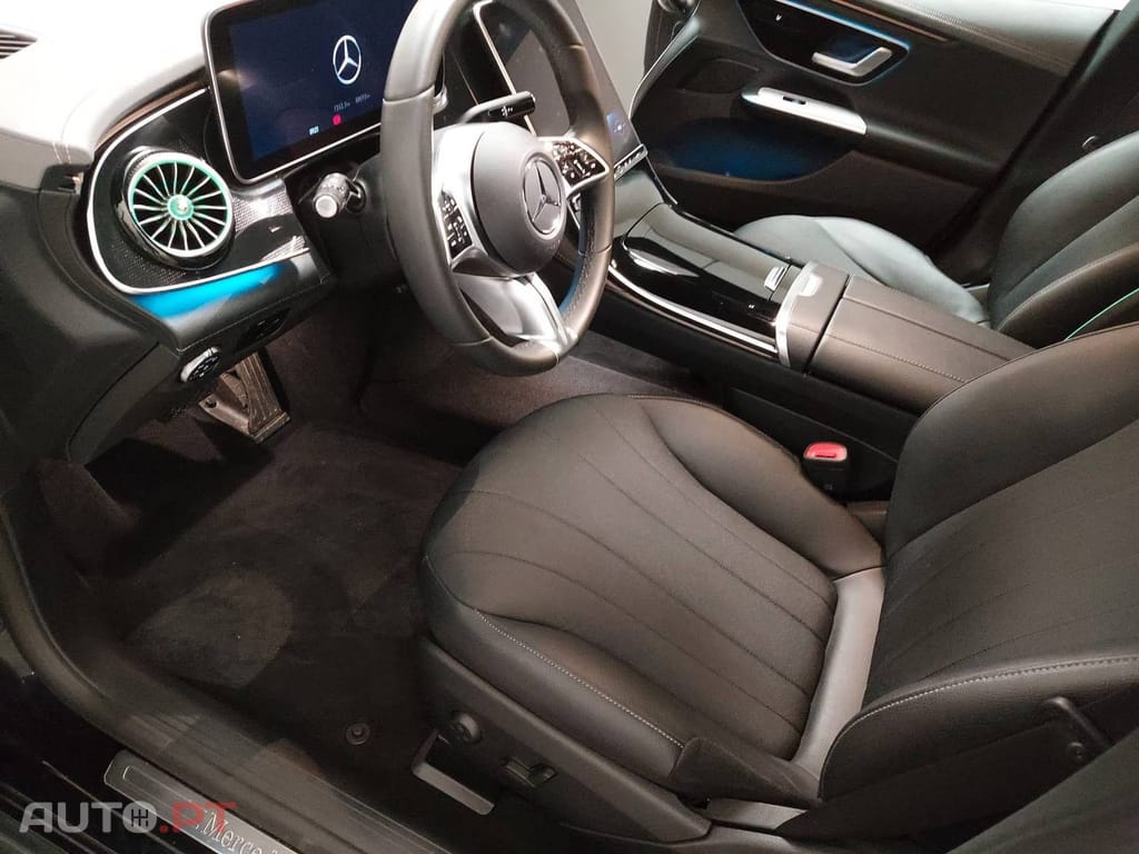 Mercedes-Benz EQE 300 