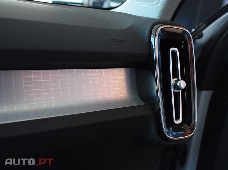 Volvo XC40 1.5 T5 PHEV R-Design Expression
