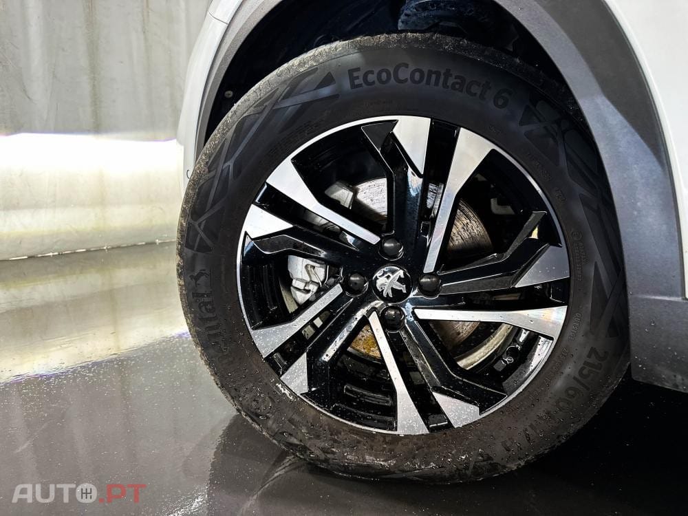 Peugeot E-2008 50 kWh GT Pack