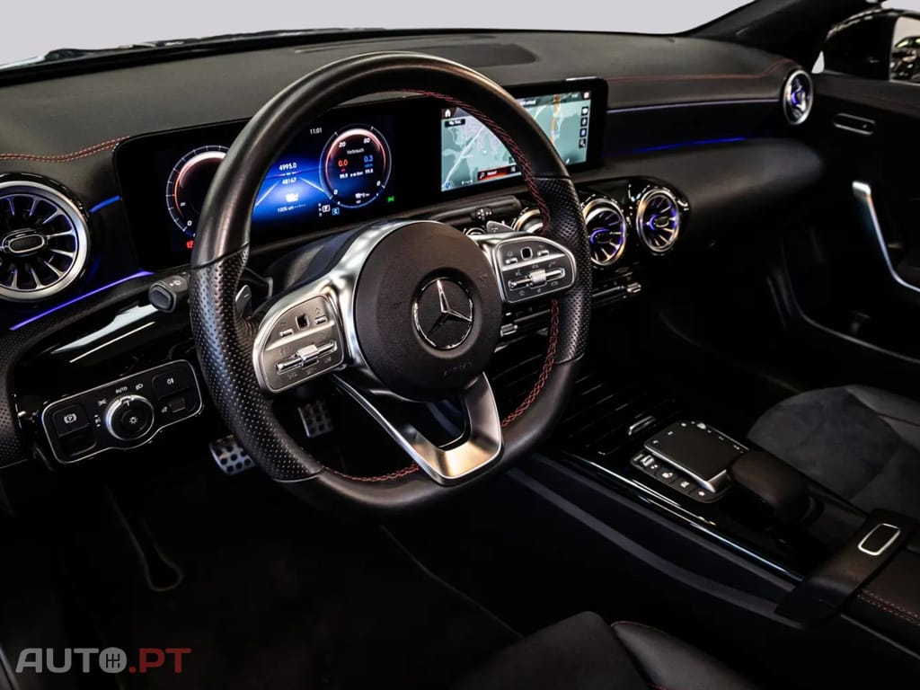 Mercedes-Benz CLA 250 I.V.A DEDUTÍVEL e AMG