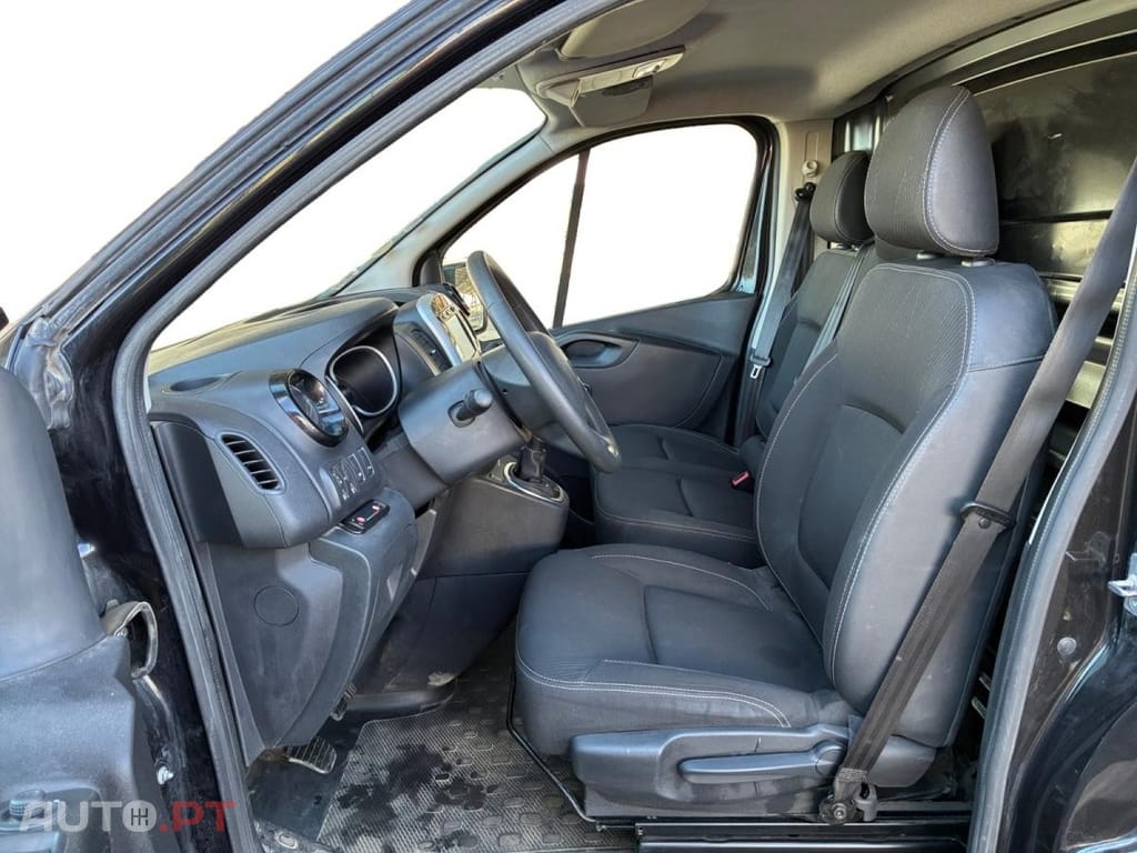 Renault Trafic 2.0 dCi L2H1 1.3T Grand Confort