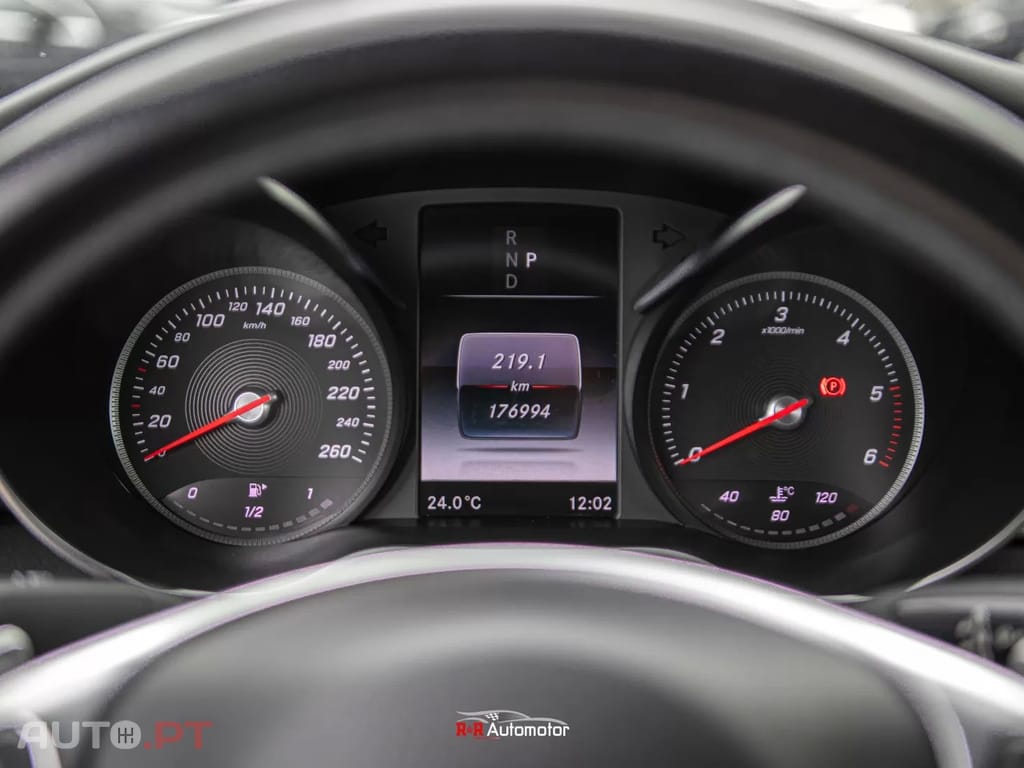 Mercedes-Benz C 220 D COUPÉ LUXURY 9G-TRONIC